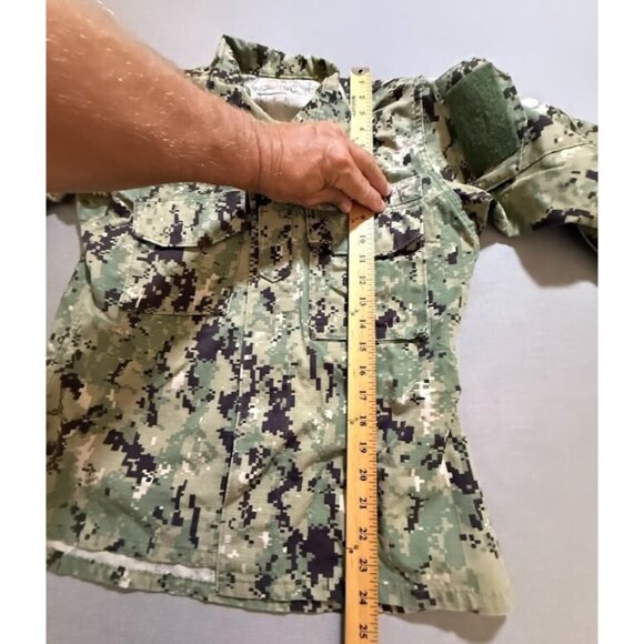 US Navy Seals Type III X Short Jacket Adult S Green Digital Camouflage Button. - Picture 9 of 10